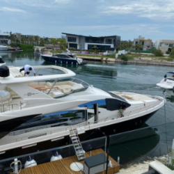 85ft Azimut Yacht Charter Cancun