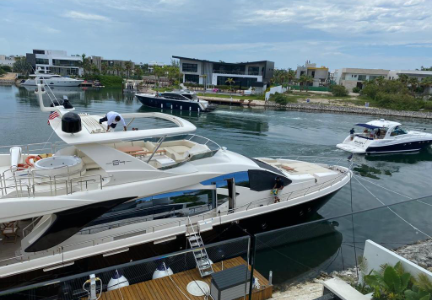 85ft Azimut Yacht Charter Cancun