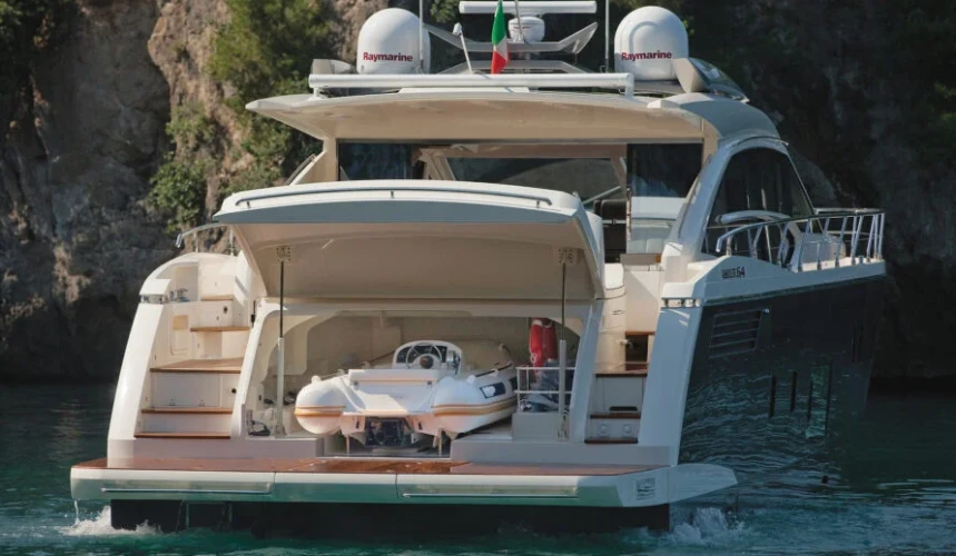 Luxury Absolute 64 Yacht Charter Cancun