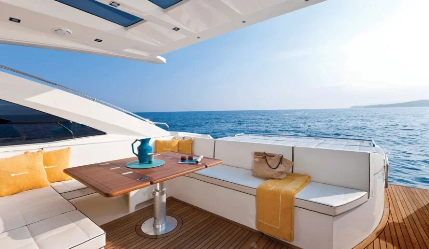 Luxury Absolute 64 Yacht Charter Cancun