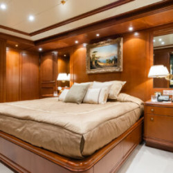 Luxury Apogee Yacht Charter