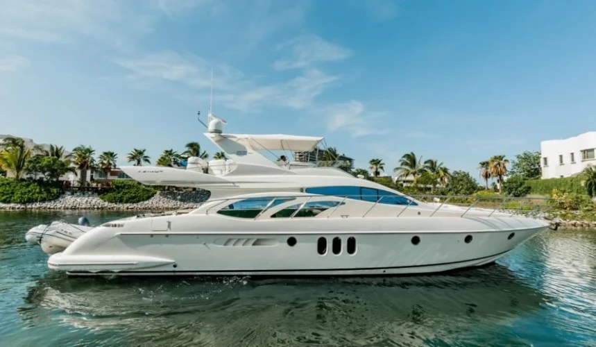 Azimut 62 Yacht Charter Cancun