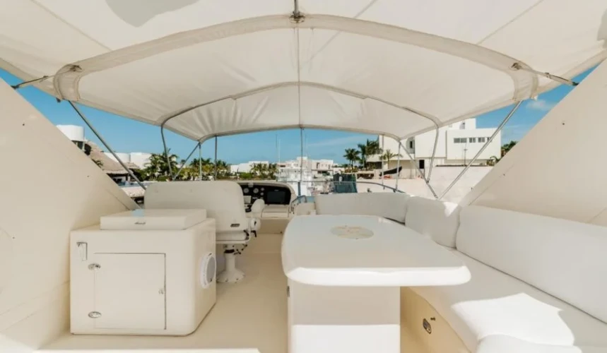 Azimut 62 Yacht Charter Cancun