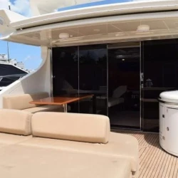 Azimut 68S Yacht Rental Cancun