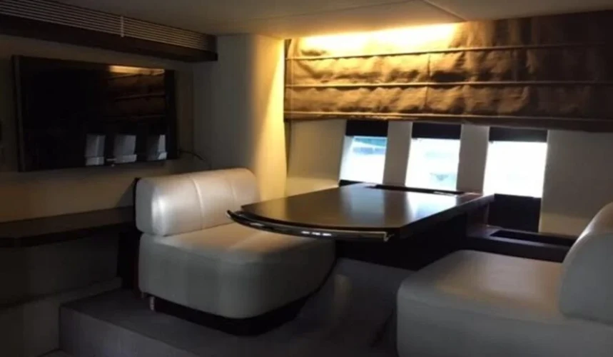 Azimut 68S Yacht Rental Cancun