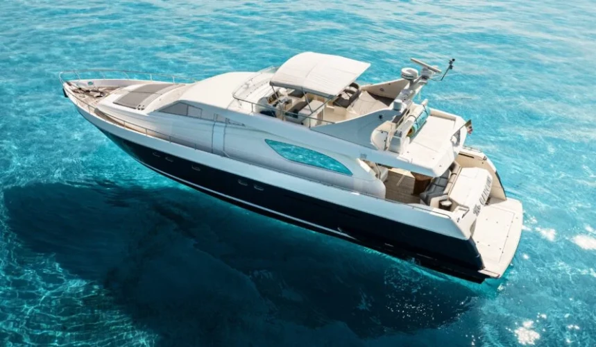Luxury Ferretti 72 Yacht Rental Cancun