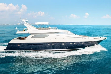 Luxury Ferretti 72 Yacht Rental Cancun