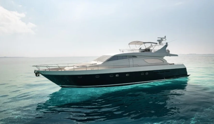 Luxury Ferretti 72 Yacht Rental Cancun