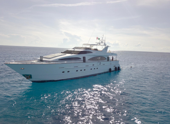 Just Amazing Yacht Charter Cancun