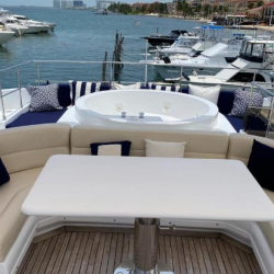 Luxury 100ft Yacht Cancun