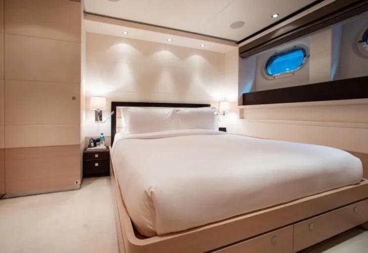 Private luxury yacht vacation aboard Lady L in Nassau Bahamas