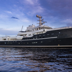 Legend Expedition Yacht Charter