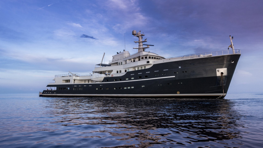 Legend Expedition Yacht Charter