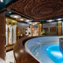 Legend Expedition Yacht Charter