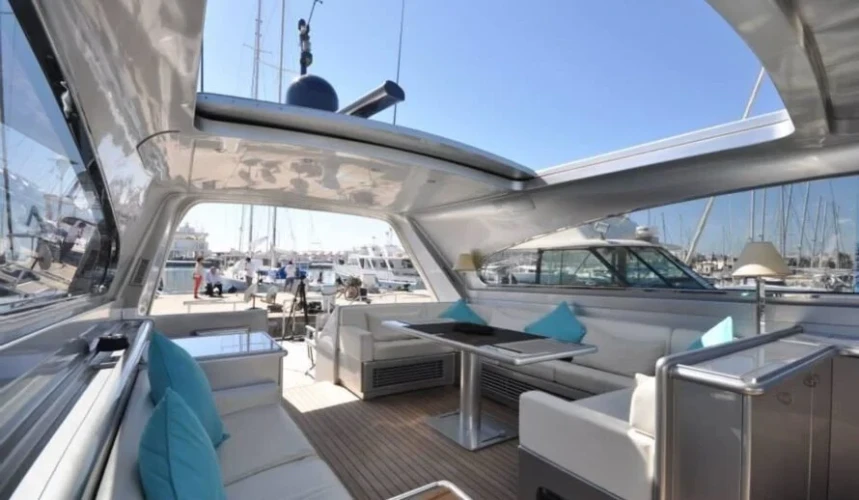 Leopard 23M Sport 76 Yacht Charter Cancun