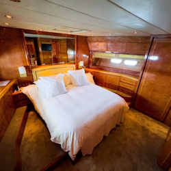 Luxury Leopard 24 Yacht Charter Cannes