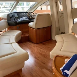 Luxury Manhattan 64ft Yacht Rental Cancun