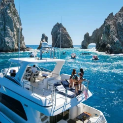 Cabo San Lucas McKinna Yacht Rental