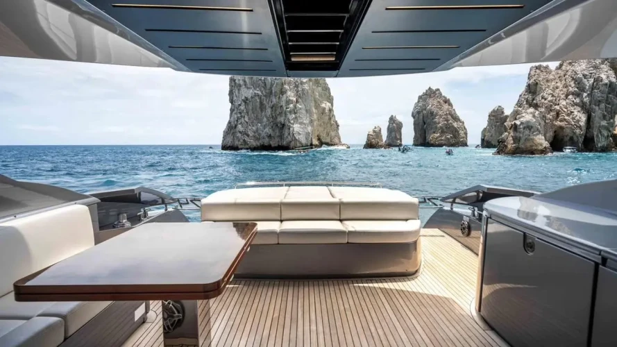 Luxury Pershing 75 Yacht Cabo