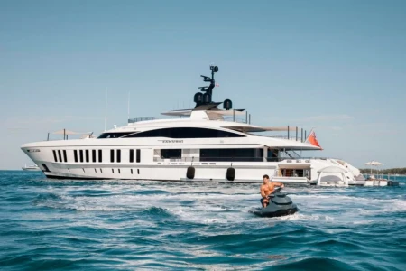SAMURAI yacht charter cruising through the turquoise waters of The Bahamas