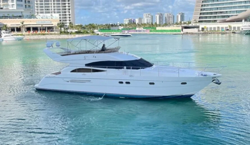 Luxury Zeus 63 Yacht Charter Cancun