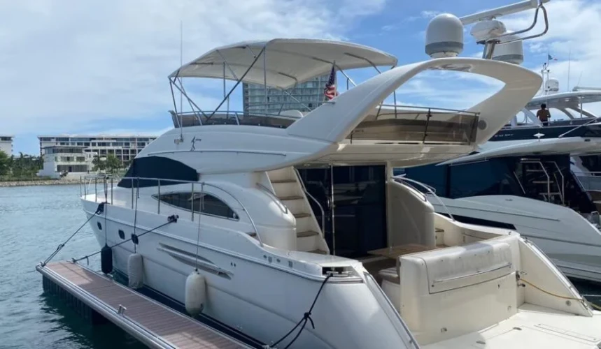 Luxury Zeus 63 Yacht Charter Cancun